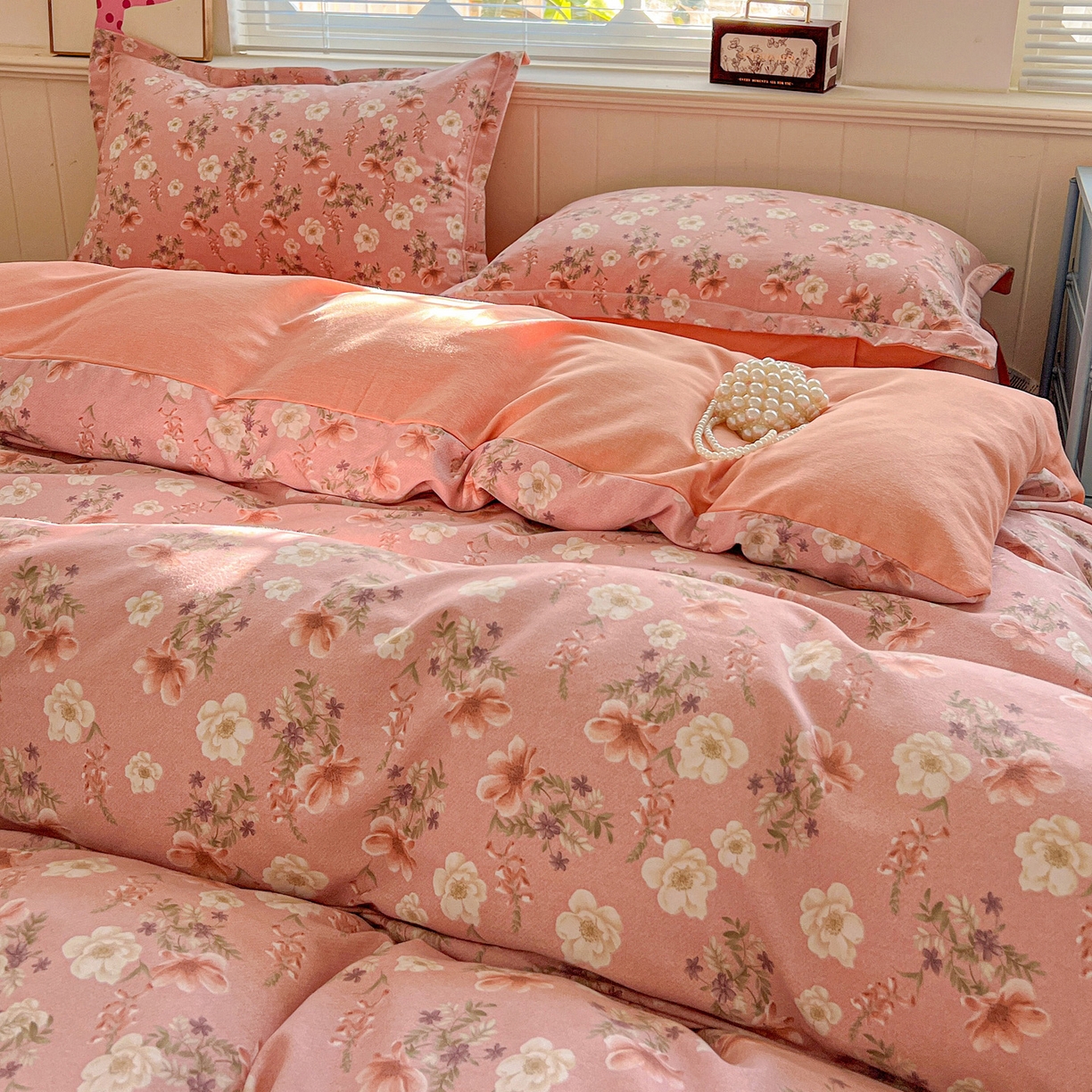 91家纺网 家纺一手货源 找家纺 暖芯优选 2025新款小清新印花全棉磨毛四件套 花蕊粉