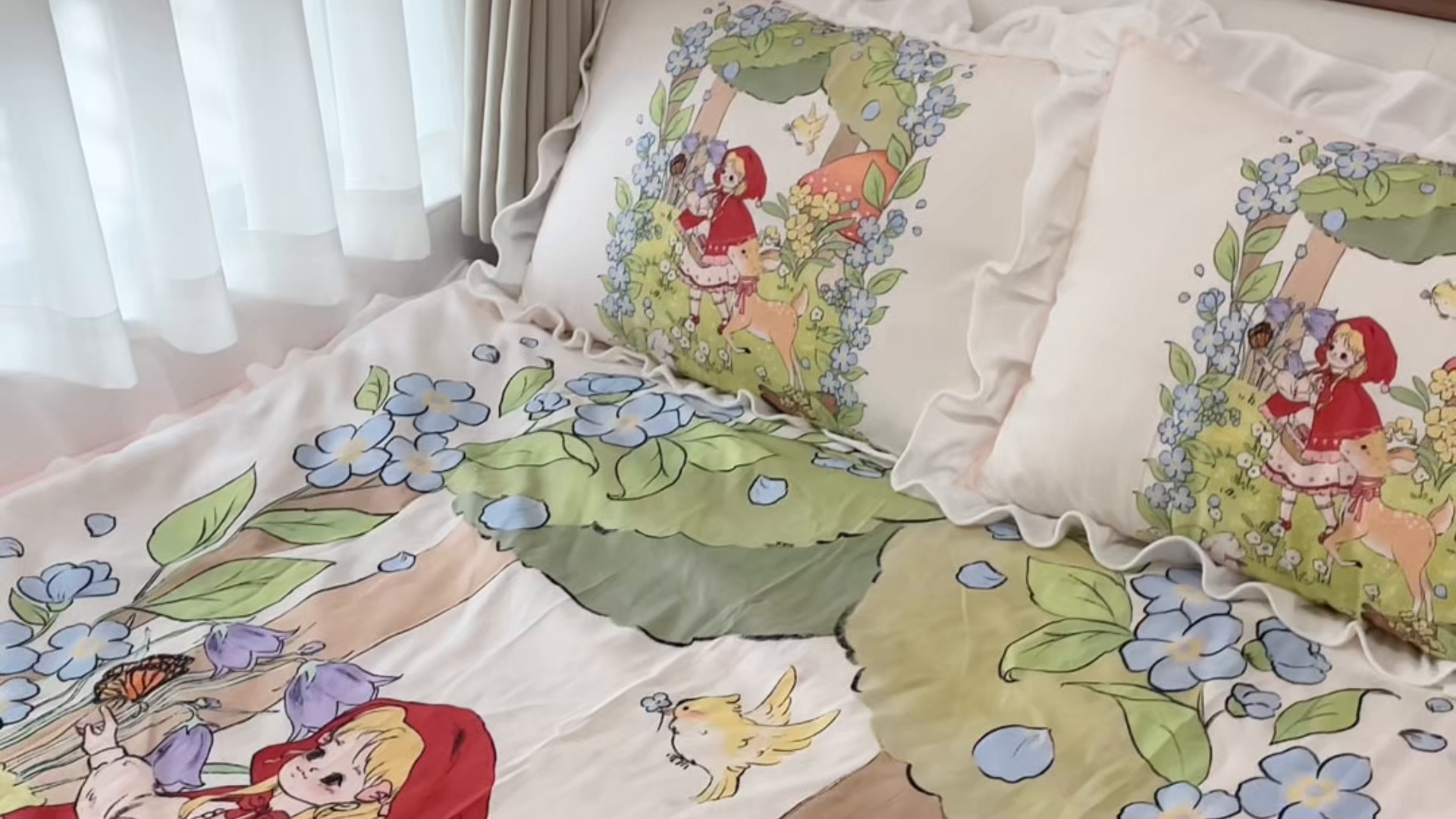 91家纺网 家纺一手货源 找家纺 花沐家居 2025新款亲肤舒适花边洛丽塔云朵棉四件套 小红帽