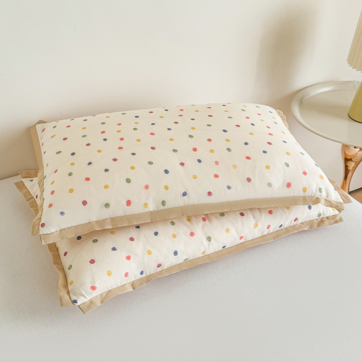 91家纺网 家纺一手货源 找家纺 贵夫人 2025新款卡通儿童100%纯棉花枕 枕头枕芯 彩虹糖豆学生一只