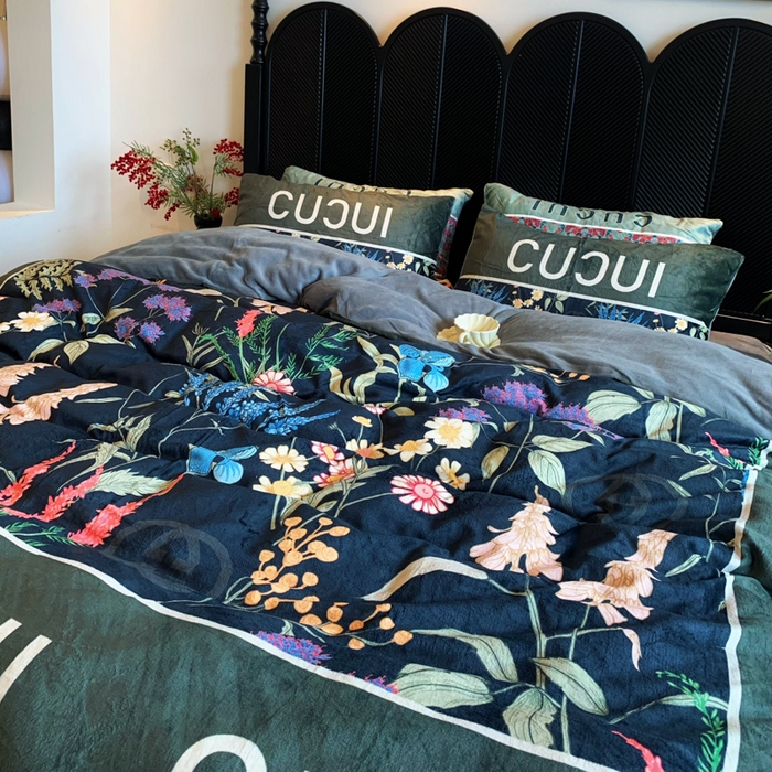 91家纺网 家纺一手货源 找家纺 花沐家居 2025新款亲肤舒适潮牌数码印花牛奶绒四件套 花千树