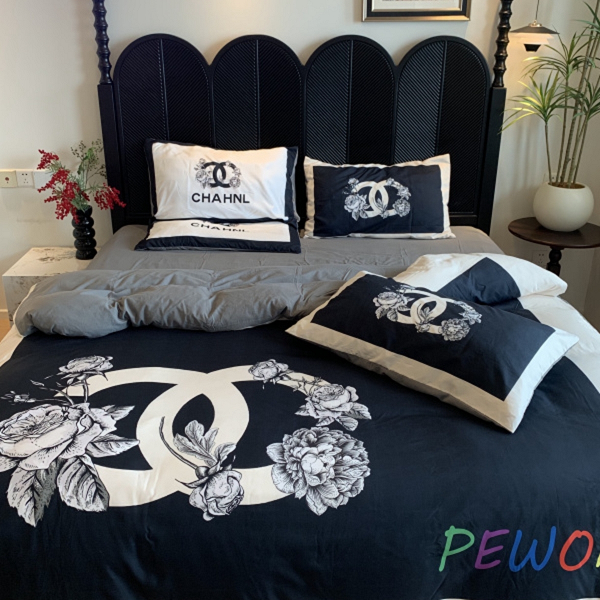 91家纺网 家纺一手货源 找家纺 花沐家居 2025新款数码印花潮牌云朵棉四件套 黑色小香