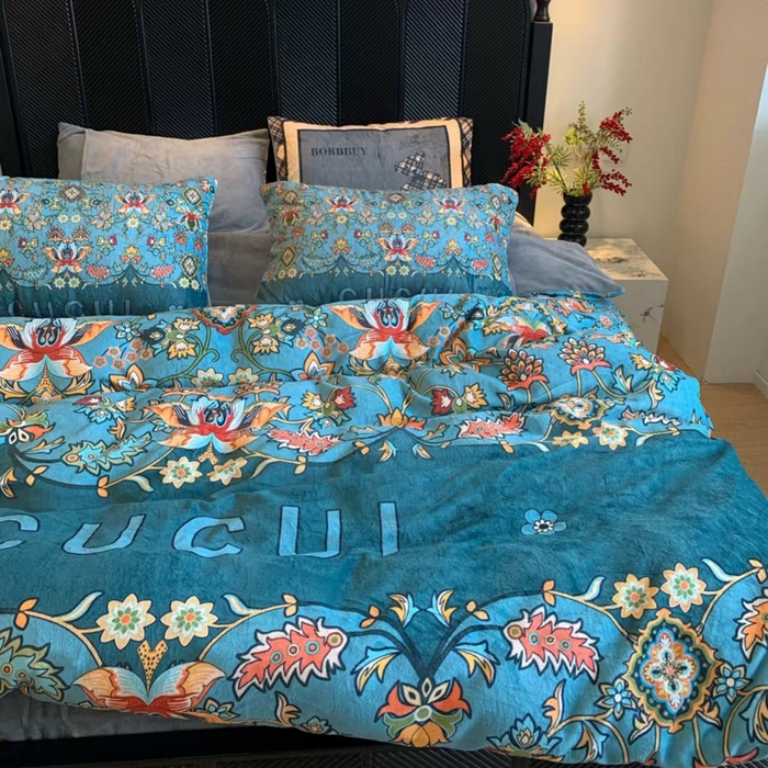 91家纺网 家纺一手货源 找家纺 花沐家居 2025新款亲肤舒适潮牌数码印花牛奶绒四件套 晴末