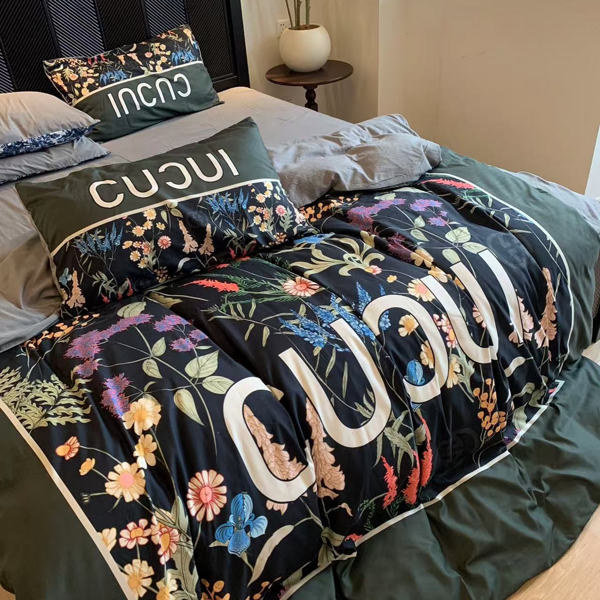 91家纺网 家纺一手货源 找家纺 花沐家居 2025新款数码印花潮牌云朵棉四件套 花千树