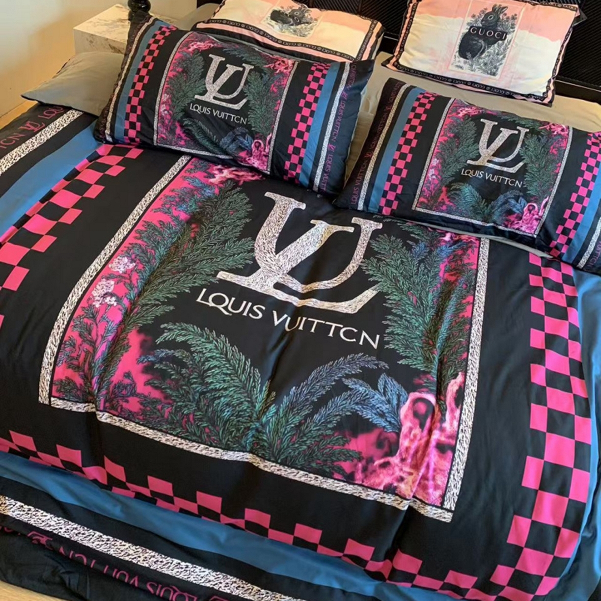 91家纺网 家纺一手货源 找家纺 花沐家居 2025新款数码印花潮牌云朵棉四件套 景年