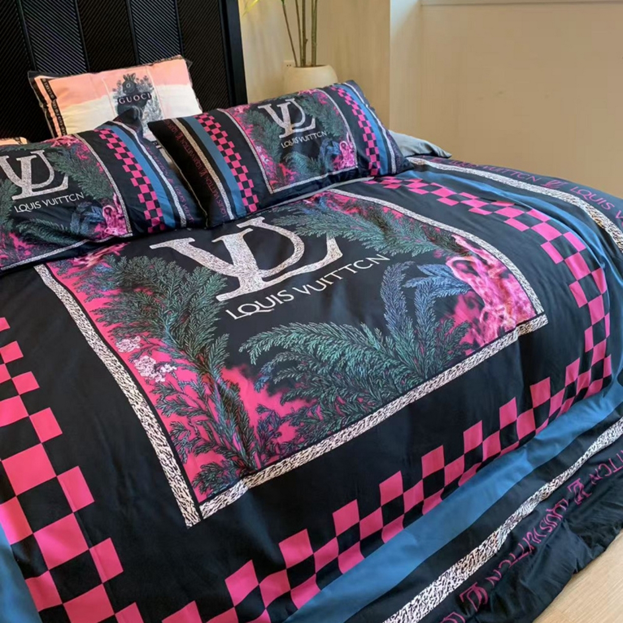 91家纺网 家纺一手货源 找家纺 花沐家居 2025新款数码印花潮牌云朵棉四件套 景年