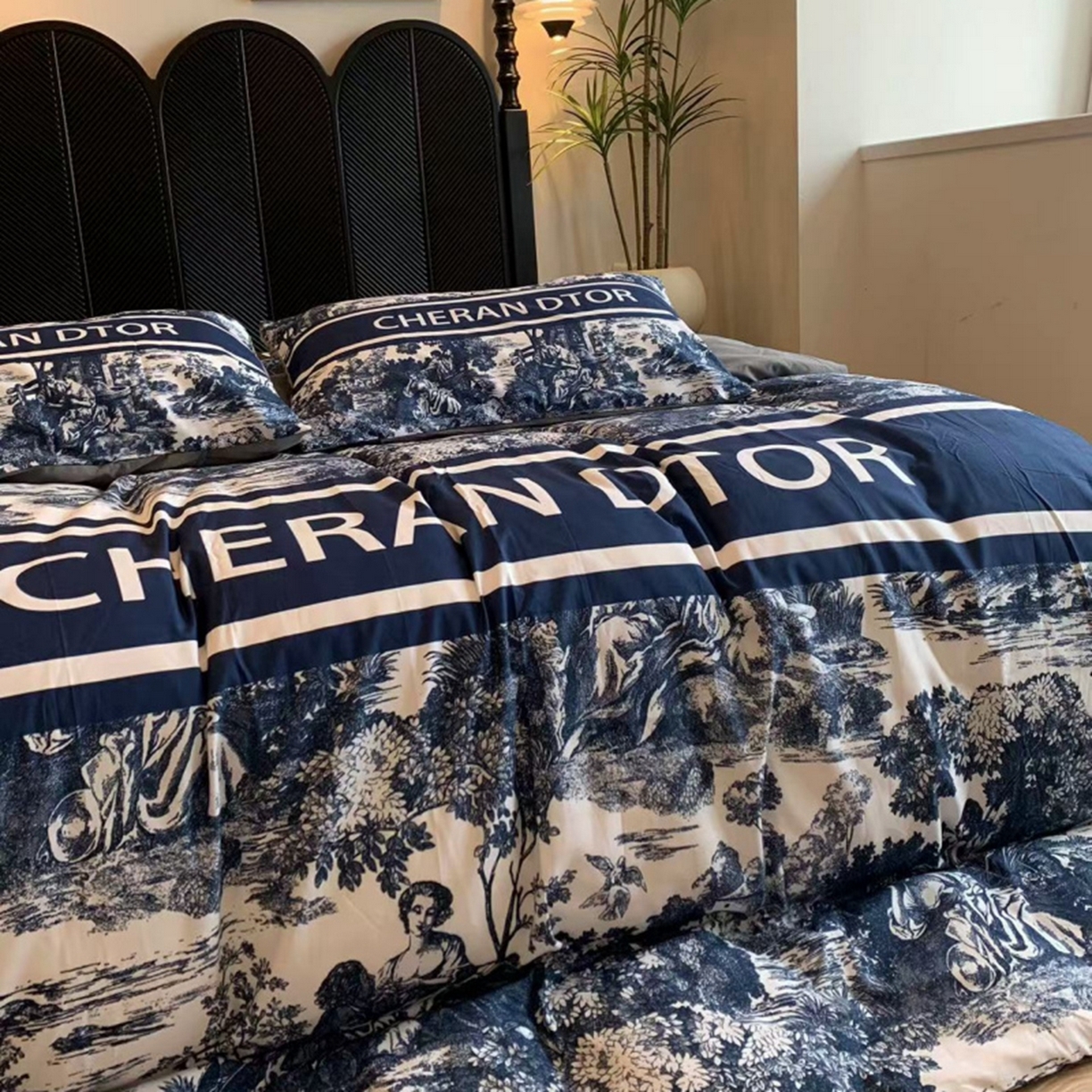 91家纺网 家纺一手货源 找家纺 花沐家居 2025新款数码印花潮牌云朵棉四件套 蓝幕