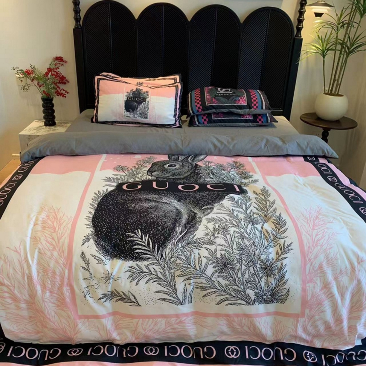 91家纺网 家纺一手货源 找家纺 花沐家居 2025新款数码印花潮牌云朵棉四件套 兮兔