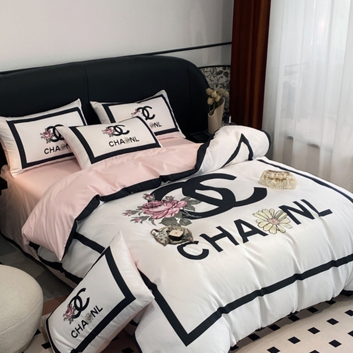 91家纺网 家纺一手货源 找家纺 花沐家居 2025新款 潮牌亲肤纯棉四件套 白香