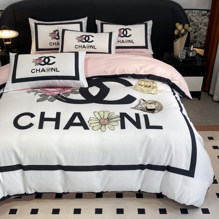 91家纺网 家纺一手货源 找家纺 花沐家居 2025新款 潮牌亲肤纯棉四件套 白香