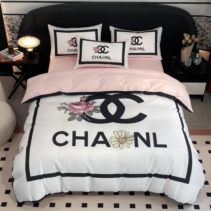 91家纺网 家纺一手货源 找家纺 花沐家居 2025新款 潮牌亲肤纯棉四件套 白香