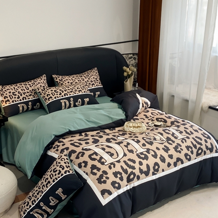 91家纺网 家纺一手货源 找家纺 花沐家居 2025新款 潮牌亲肤纯棉四件套 豹纹迪