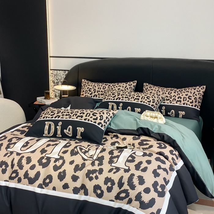 91家纺网 家纺一手货源 找家纺 花沐家居 2025新款 潮牌亲肤纯棉四件套 豹纹迪