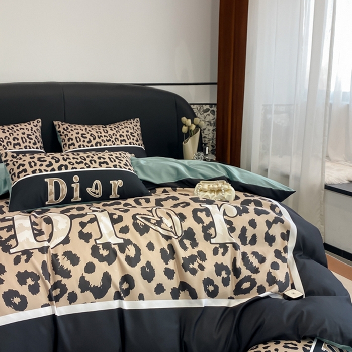 91家纺网 家纺一手货源 找家纺 花沐家居 2025新款 潮牌亲肤纯棉四件套 豹纹迪