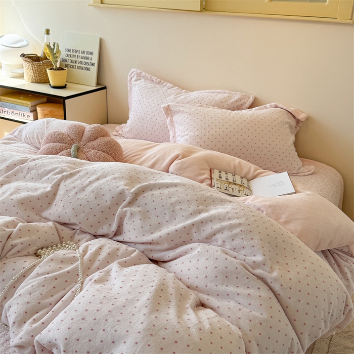 91家纺网 家纺一手货源 找家纺 （总）潘朵拉家纺 2025新款牛奶绒床盖款四件套