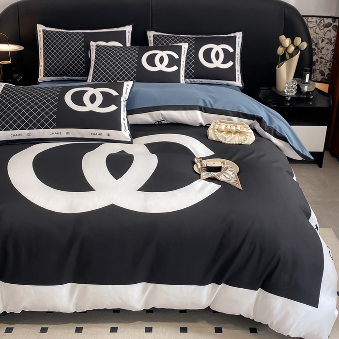 91家纺网 家纺一手货源 找家纺 花沐家居 2025新款 潮牌亲肤纯棉四件套 黑香