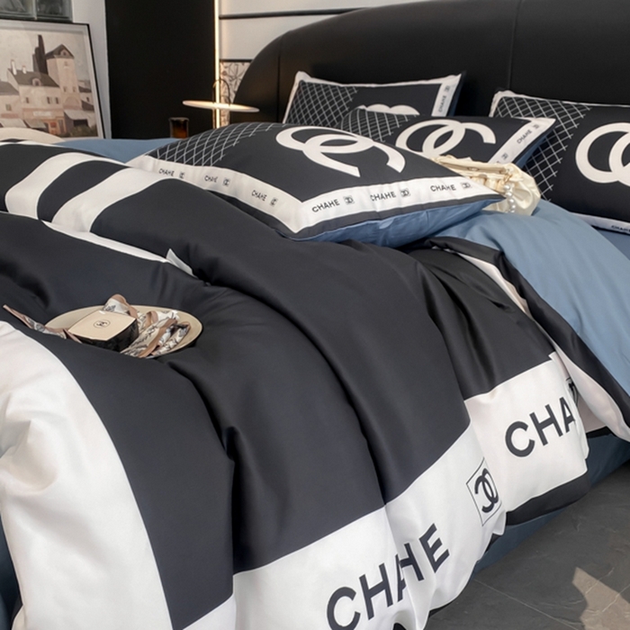 91家纺网 家纺一手货源 找家纺 花沐家居 2025新款 潮牌亲肤纯棉四件套 黑香