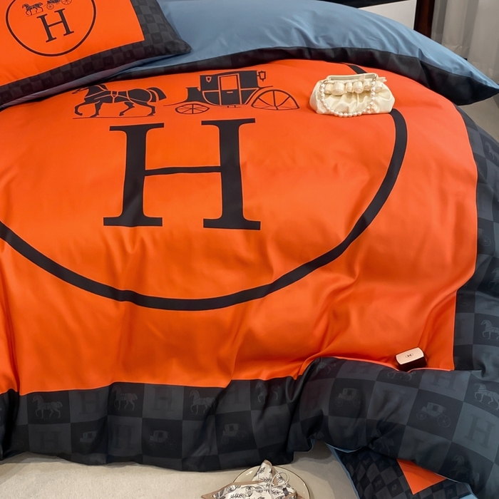 91家纺网 家纺一手货源 找家纺 花沐家居 2025新款 潮牌亲肤纯棉四件套 橘马