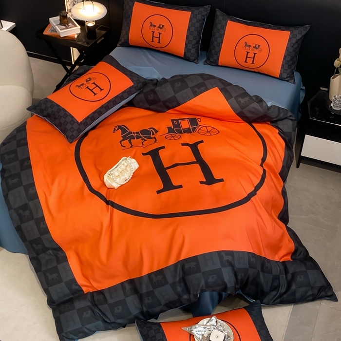 91家纺网 家纺一手货源 找家纺 花沐家居 2025新款 潮牌亲肤纯棉四件套 橘马