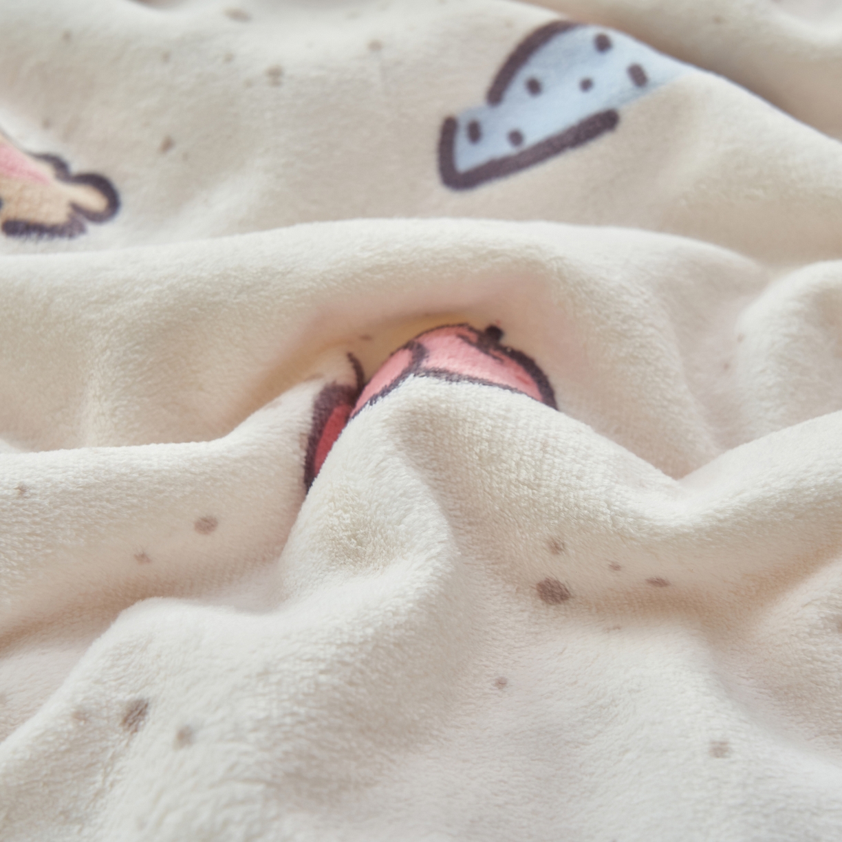 91家纺网 家纺一手货源 找家纺 晨曦家纺 2025新款加厚保暖牛奶绒贝贝绒三层夹棉毛毯可爱卡通 调皮猫狗