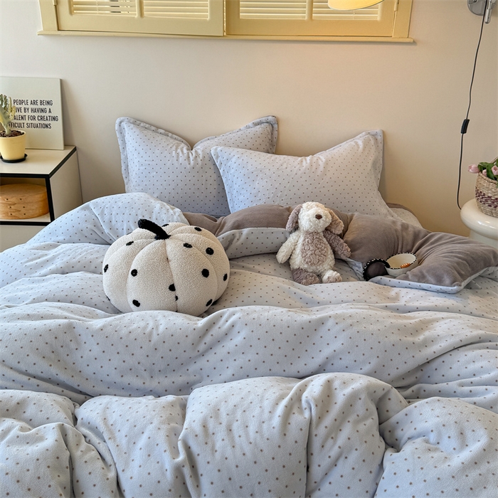 91家纺网 家纺一手货源 找家纺 潘朵拉家纺 2025新款牛奶绒床盖款四件套 蓝星漫