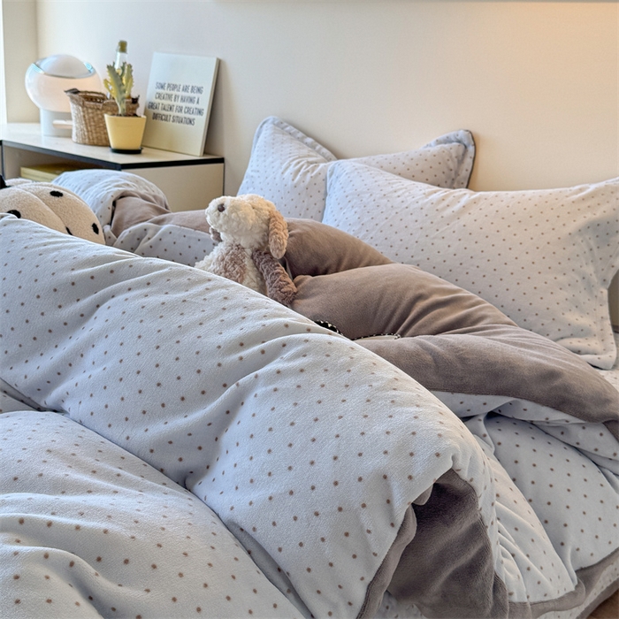 91家纺网 家纺一手货源 找家纺 潘朵拉家纺 2025新款牛奶绒床盖款四件套 蓝星漫