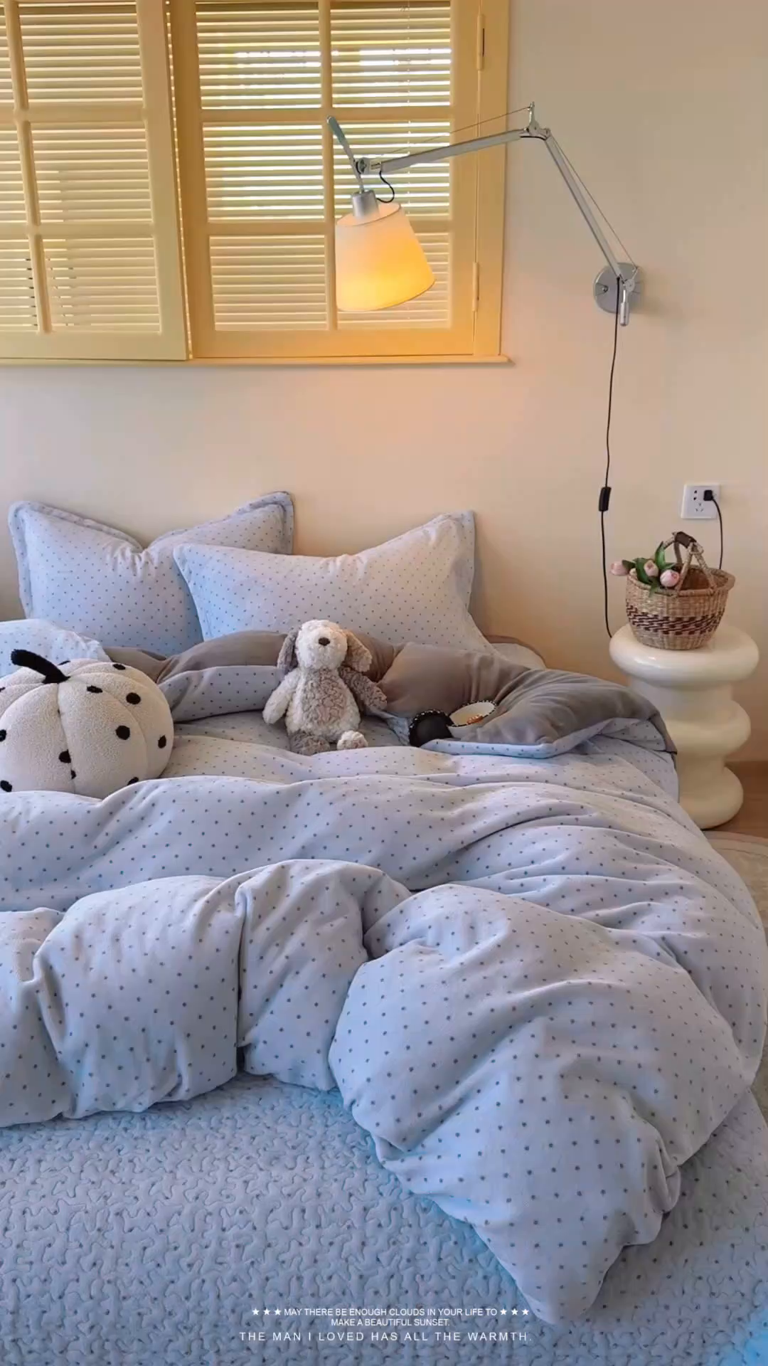 91家纺网 家纺一手货源 找家纺 潘朵拉家纺 2025新款牛奶绒床盖款四件套 蓝星漫