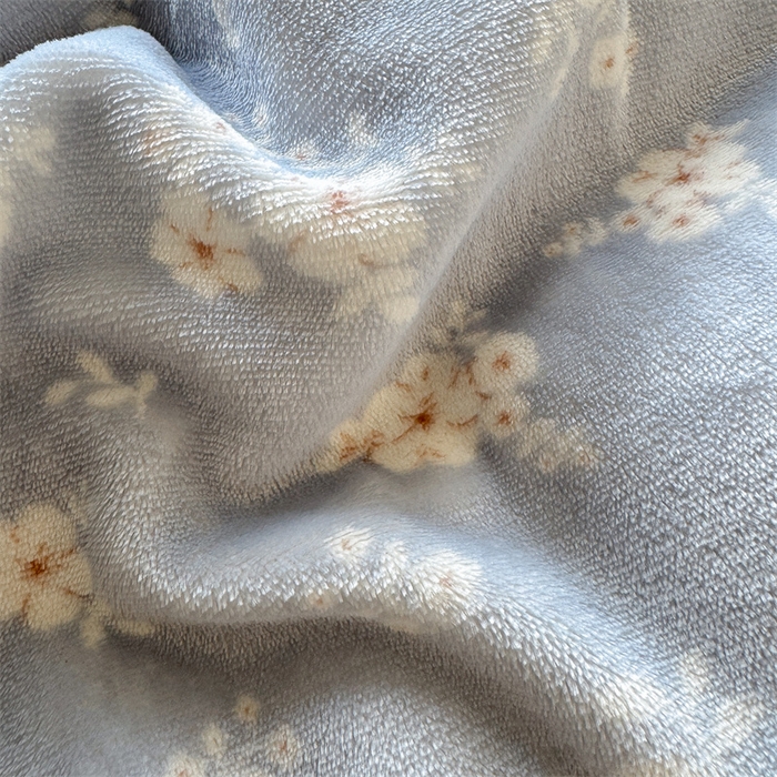 91家纺网 家纺一手货源 找家纺 潘朵拉家纺 2025新款牛奶绒床盖款四件套 蓝屿