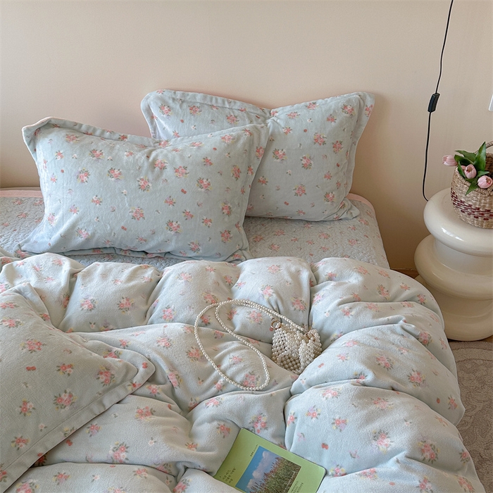 91家纺网 家纺一手货源 找家纺 潘朵拉家纺 2025新款牛奶绒床盖款四件套 清欢