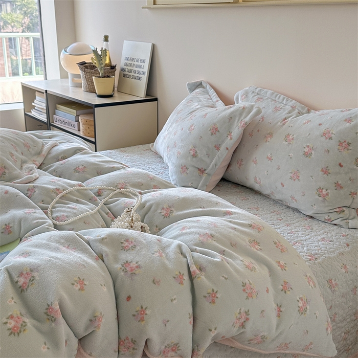 91家纺网 家纺一手货源 找家纺 潘朵拉家纺 2025新款牛奶绒床盖款四件套 清欢