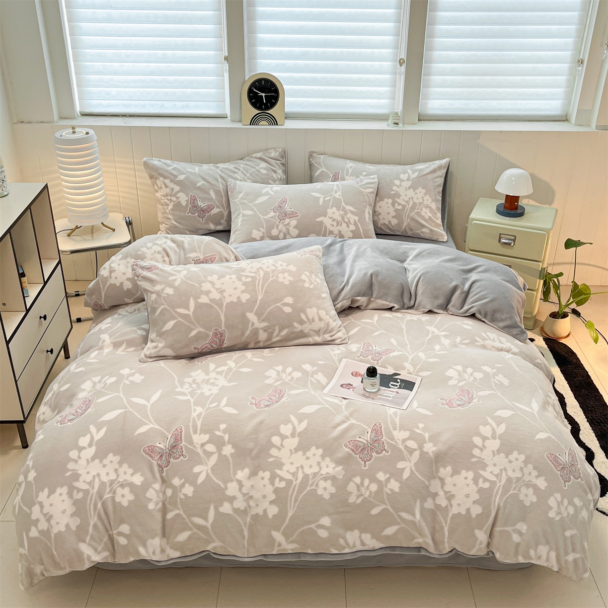 91家纺网 家纺一手货源 找家纺 星座家纺 2025新款学生床斜纹冰丝凉席-刺绣款 冰山蓝