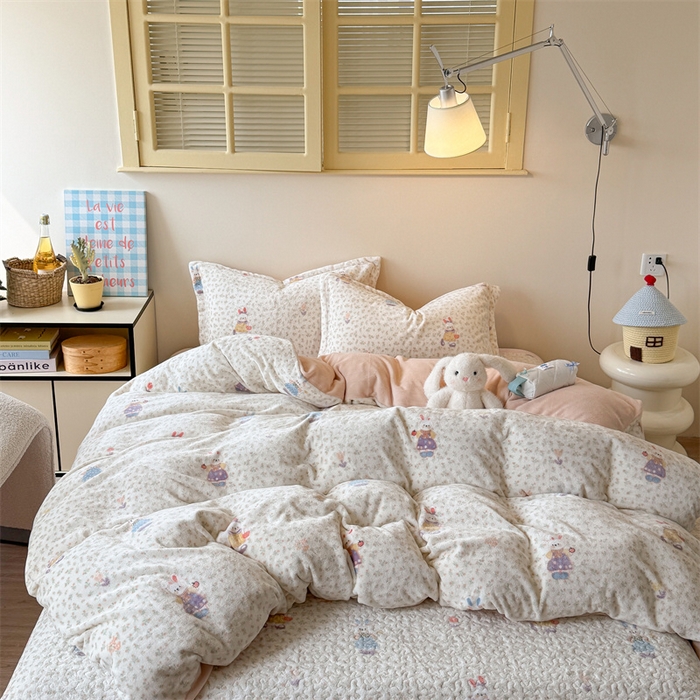 潘朵拉家纺 2025新款牛奶绒床盖款四件套 油画女孩