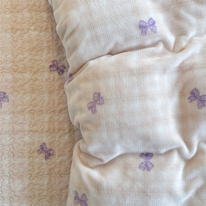 91家纺网 家纺一手货源 找家纺 潘朵拉家纺 2025新款牛奶绒床盖款四件套 紫蝶