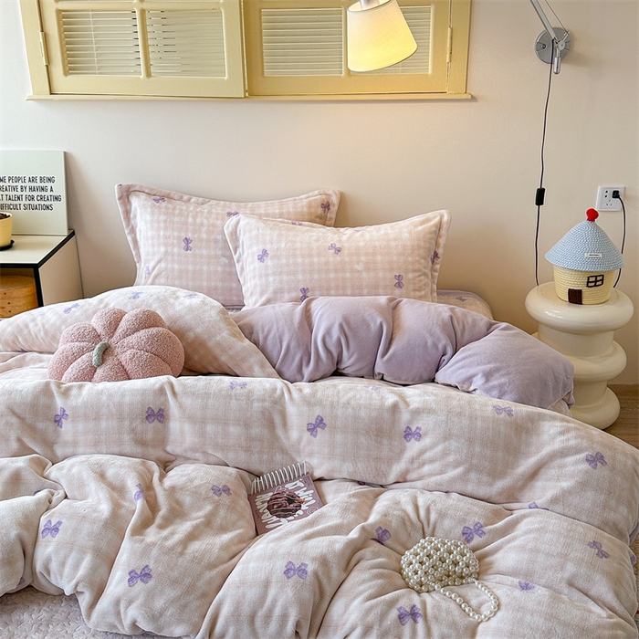 91家纺网 家纺一手货源 找家纺 潘朵拉家纺 2025新款牛奶绒床盖款四件套 紫蝶