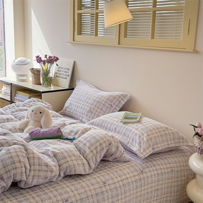 91家纺网 家纺一手货源 找家纺 潘朵拉家纺 2025新款牛奶绒床盖款四件套 紫格郁金香