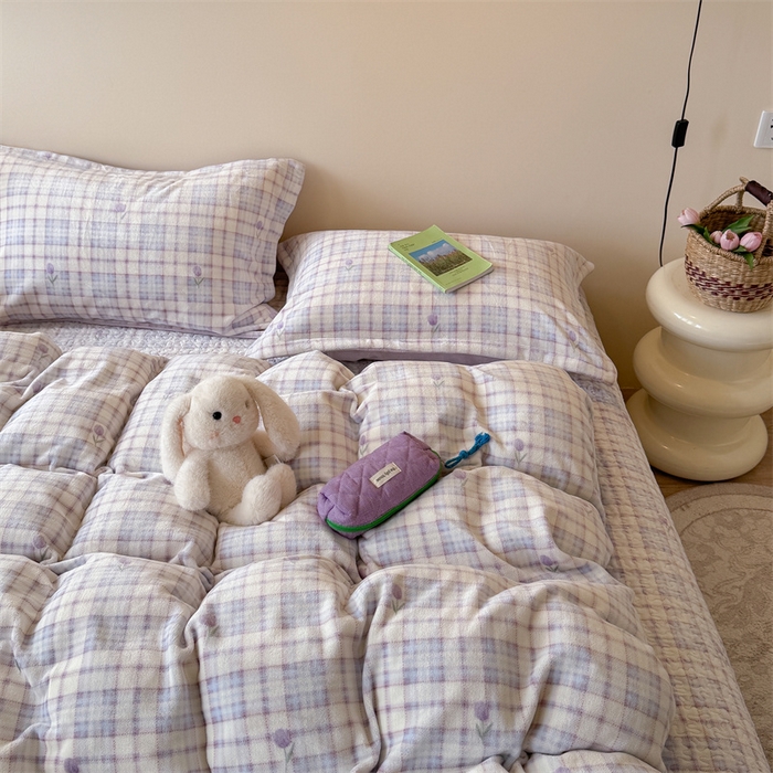 91家纺网 家纺一手货源 找家纺 潘朵拉家纺 2025新款牛奶绒床盖款四件套 紫格郁金香