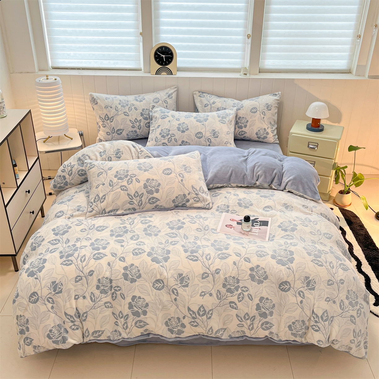 星座  2025新款牛奶绒雕花绒四件套 蓝玫漫语