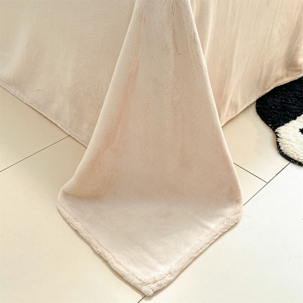 91家纺网 家纺一手货源 找家纺 星座  2025新款牛奶绒雕花绒四件套 浅棕花叙