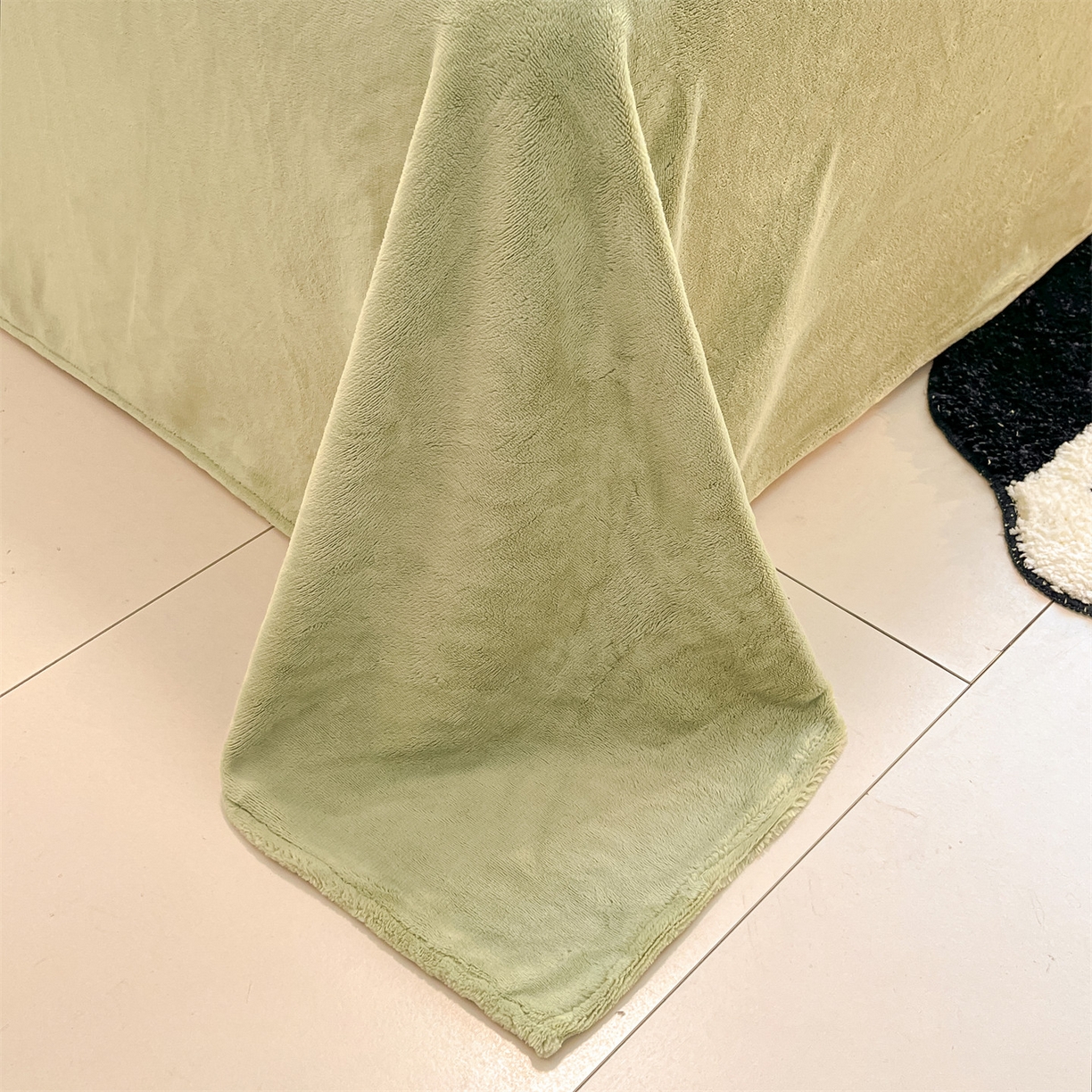 91家纺网 家纺一手货源 找家纺 星座  2025新款牛奶绒雕花绒四件套 青蔓花叙