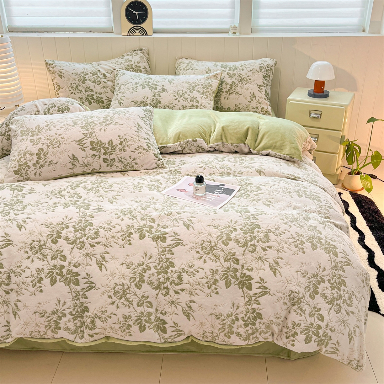 91家纺网 家纺一手货源 找家纺 星座  2025新款牛奶绒雕花绒四件套 青芜花意