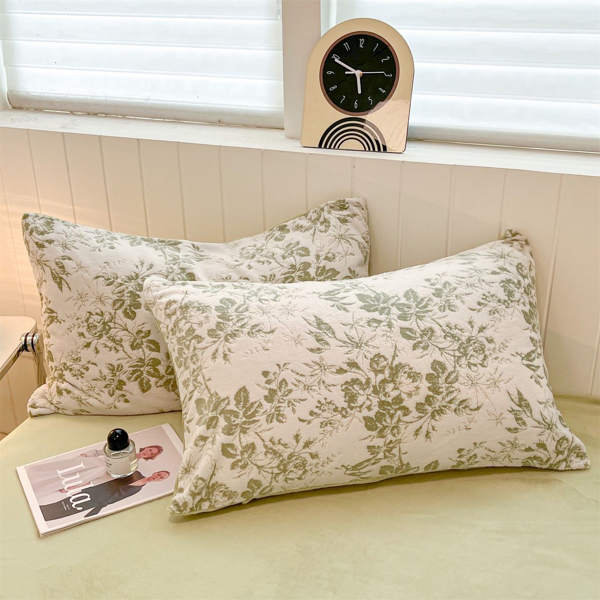 91家纺网 家纺一手货源 找家纺 星座  2025新款牛奶绒雕花绒四件套 青芜花意