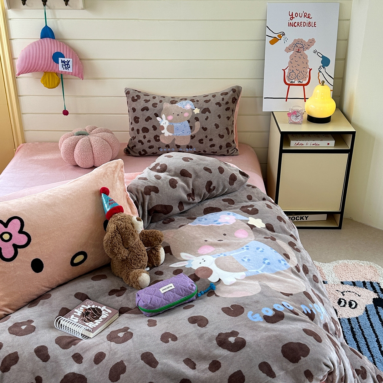 91家纺网 家纺一手货源 找家纺 美乐迪家纺 2025新款大版牛奶绒四件套 豹纹猫