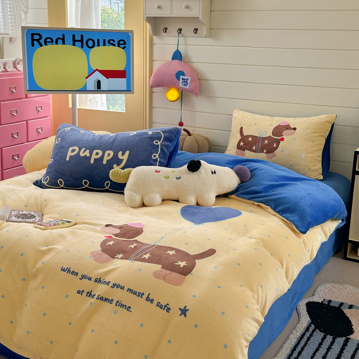 91家纺网 家纺一手货源 找家纺 美乐迪家纺 2025新款大版牛奶绒四件套 波点腊肠狗