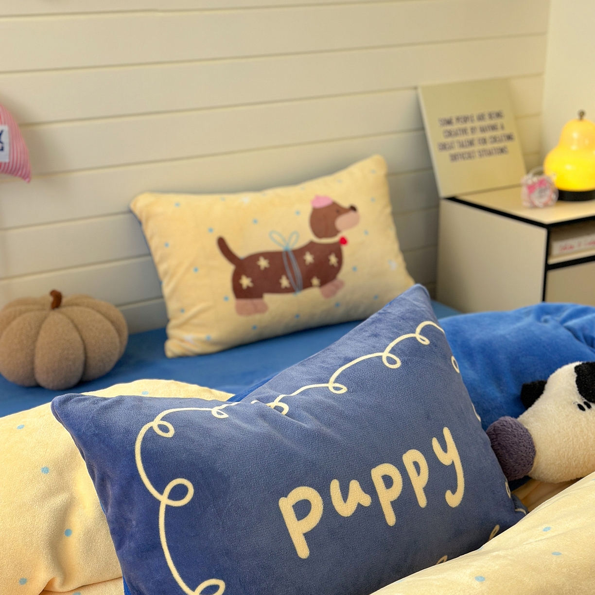 91家纺网 家纺一手货源 找家纺 美乐迪家纺 2025新款大版牛奶绒四件套 波点腊肠狗