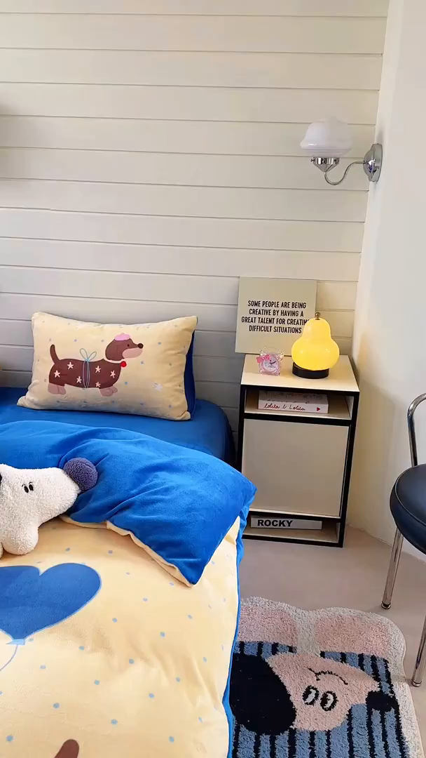 91家纺网 家纺一手货源 找家纺 美乐迪家纺 2025新款大版牛奶绒四件套 波点腊肠狗