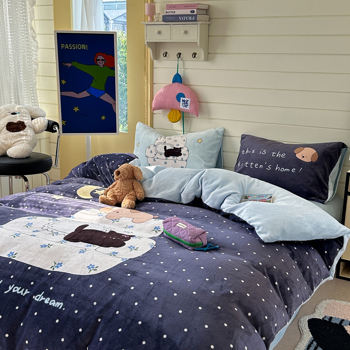 91家纺网 家纺一手货源 找家纺 美乐迪家纺 2025新款大版牛奶绒四件套 波点猫舍