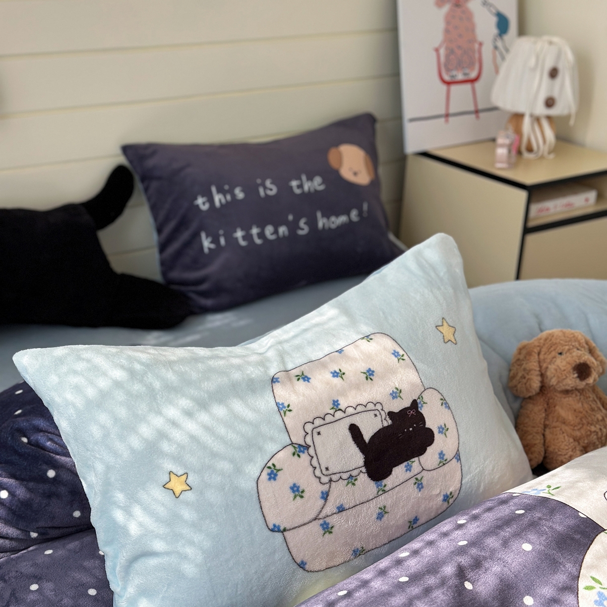 91家纺网 家纺一手货源 找家纺 美乐迪家纺 2025新款大版牛奶绒四件套 波点猫舍