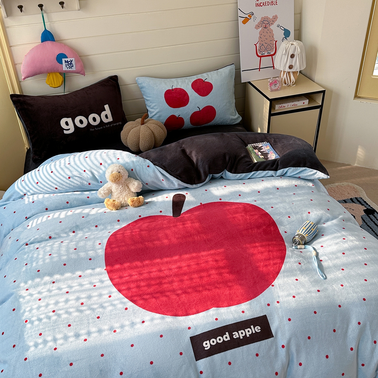 91家纺网 家纺一手货源 找家纺 美乐迪家纺 2025新款大版牛奶绒四件套 波点苹果