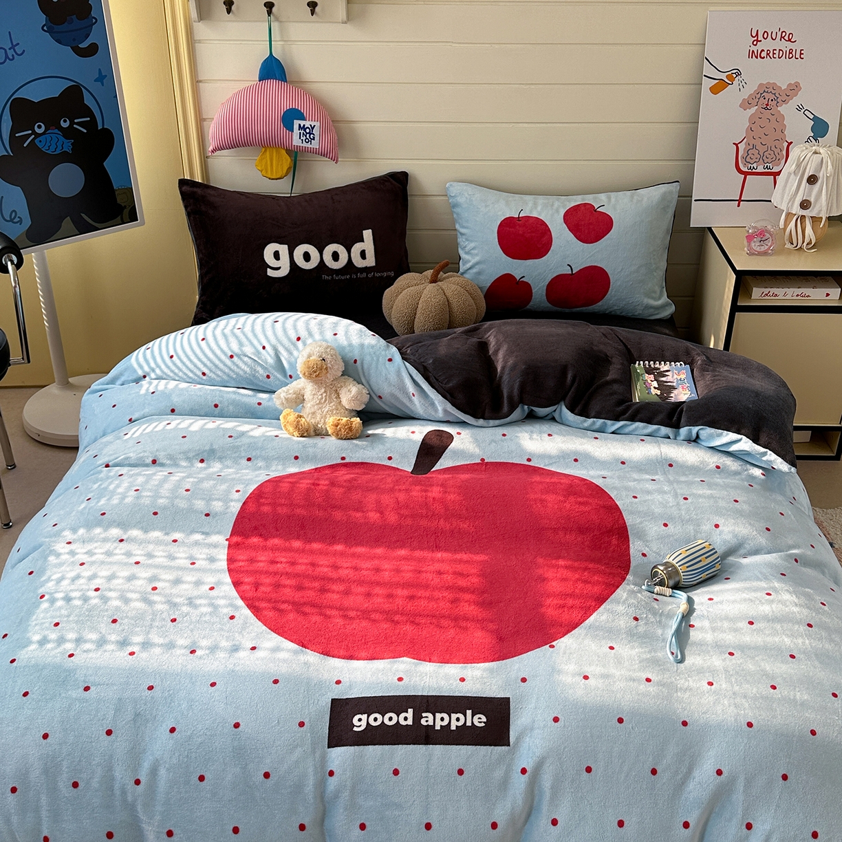 91家纺网 家纺一手货源 找家纺 美乐迪家纺 2025新款大版牛奶绒四件套 波点苹果