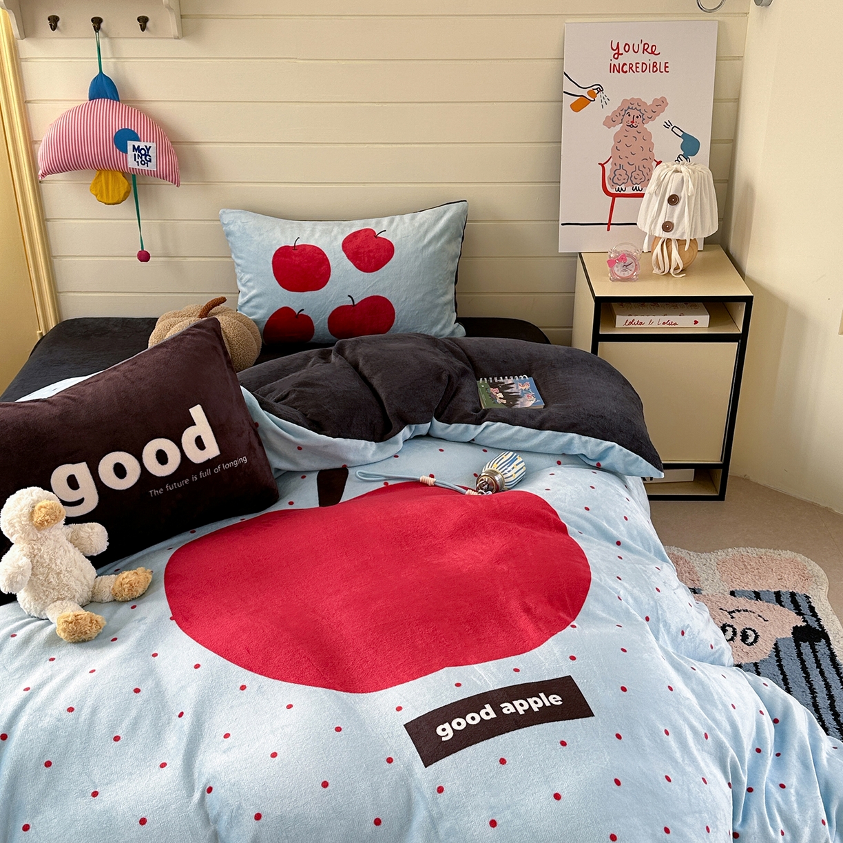 91家纺网 家纺一手货源 找家纺 美乐迪家纺 2025新款大版牛奶绒四件套 波点苹果