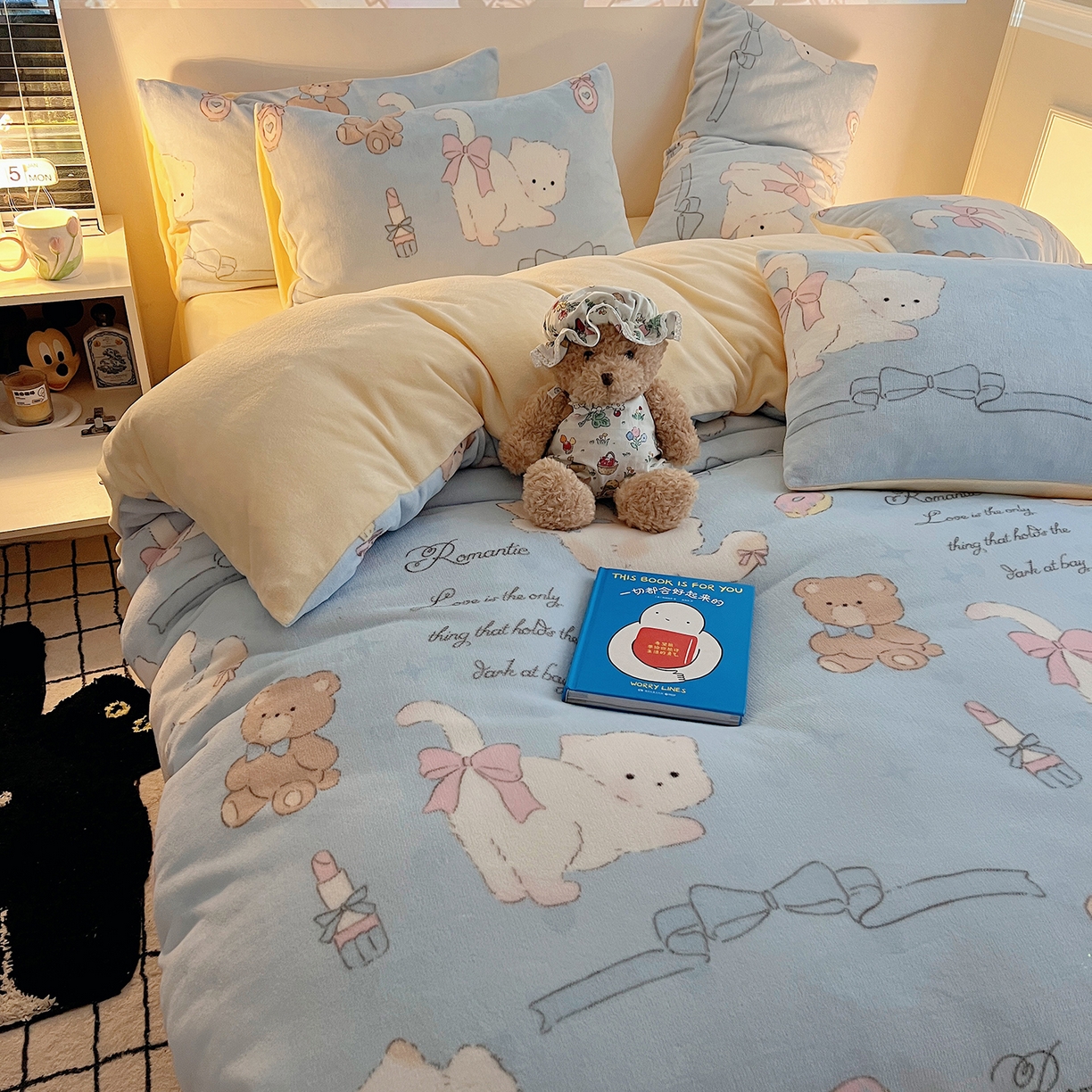 91家纺网 家纺一手货源 找家纺 瑞莱 2025新款A类200克高克重秋冬印花牛奶绒四件套-卡通系列 慵懒小猫